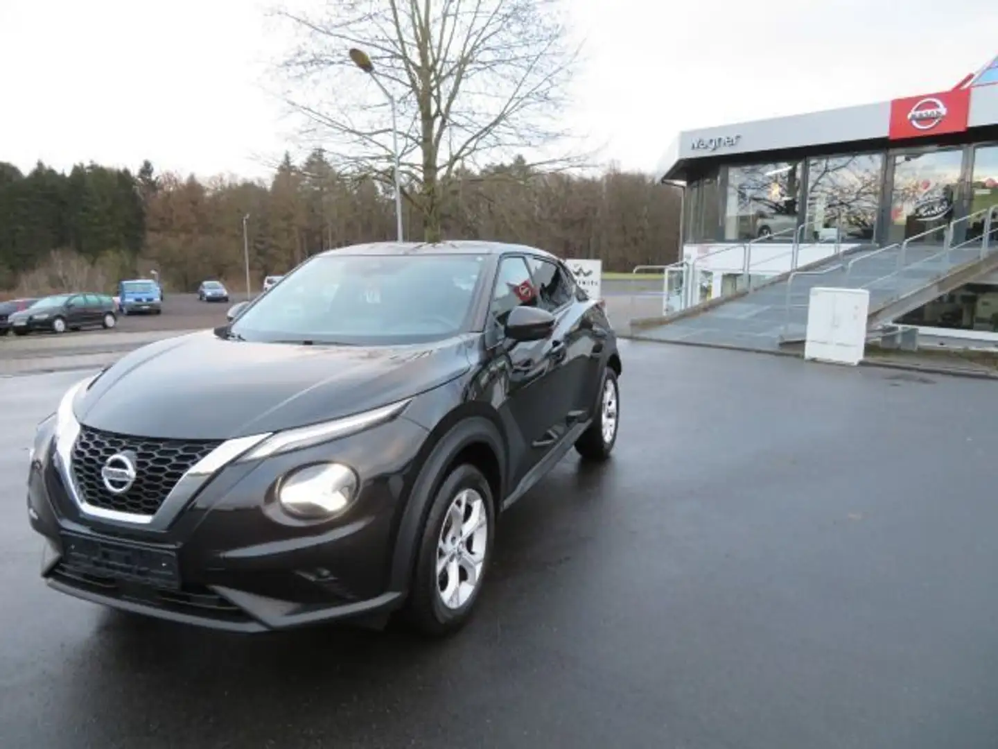 Nissan Juke N-Connecta 1,0 DIG-T NC Technology-Pak 360° Schwarz - 2