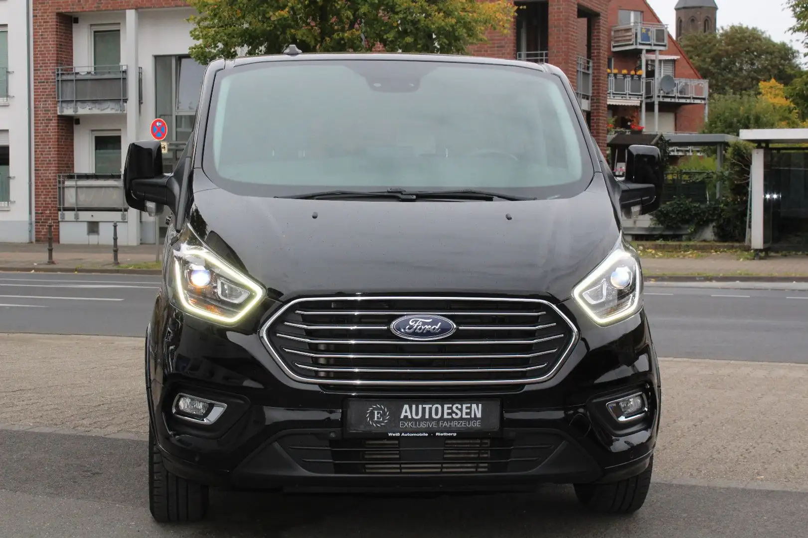 Ford Tourneo Custom L2+STANDHEIZUNG+KAMERA+AHK+XENON Schwarz - 2