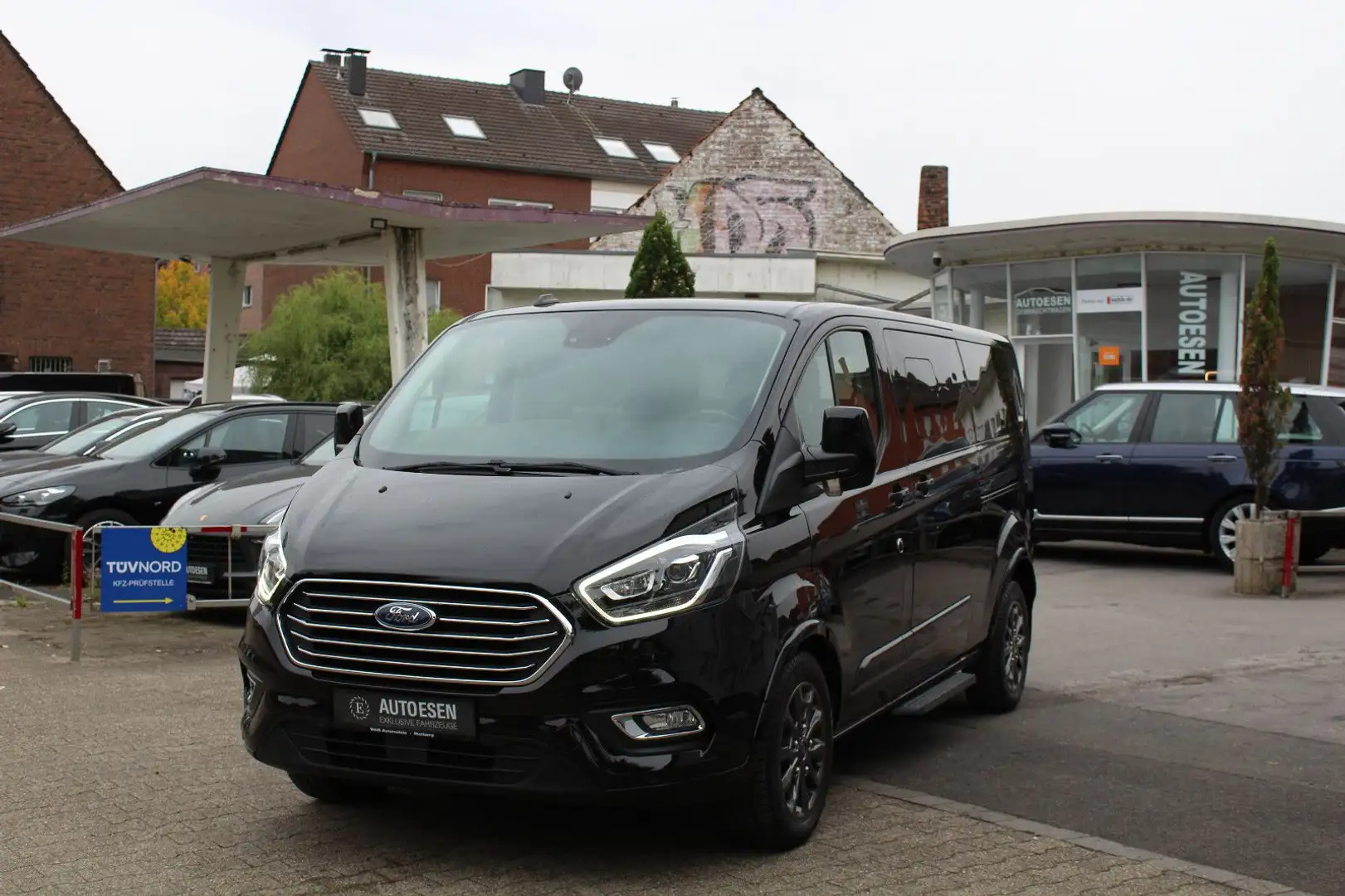 Ford Tourneo Custom L2+STANDHEIZUNG+KAMERA+AHK+XENON Schwarz - 1