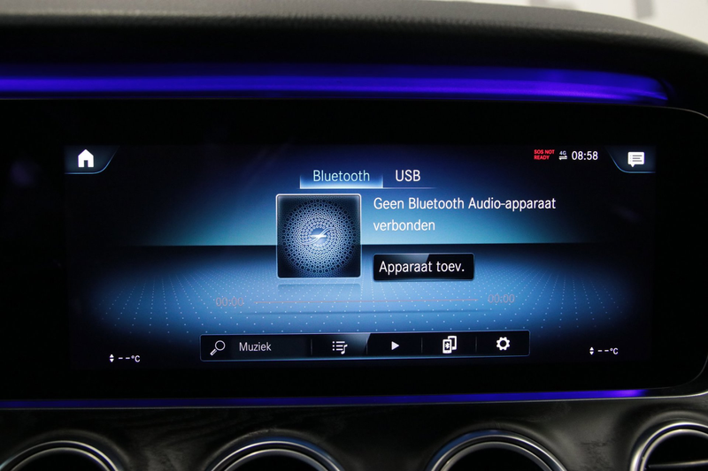 Mercedes-Benz E 200 Estate Luxury/ Avantgarde/ Apple carplay/ — photo 28