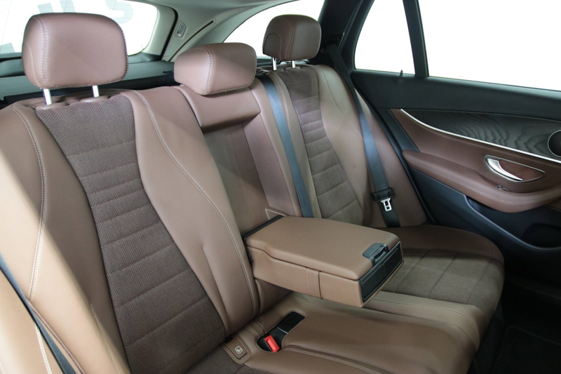 Mercedes-Benz E 200 Estate Luxury/ Avantgarde/ Apple carplay/ — photo 9