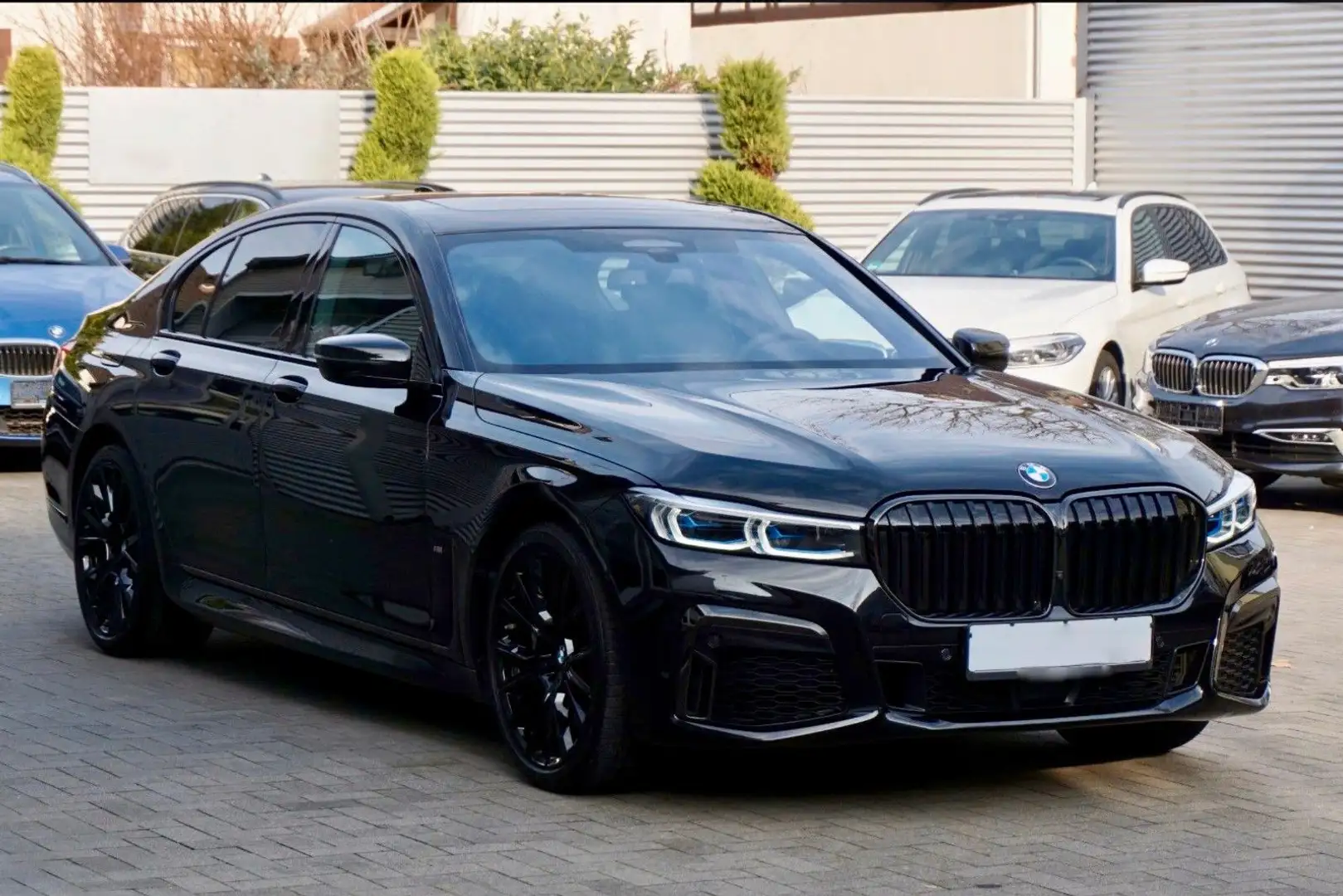 BMW 750 d xDrive M Sportpaket Laser HUD Massage vo. Schwarz - 2