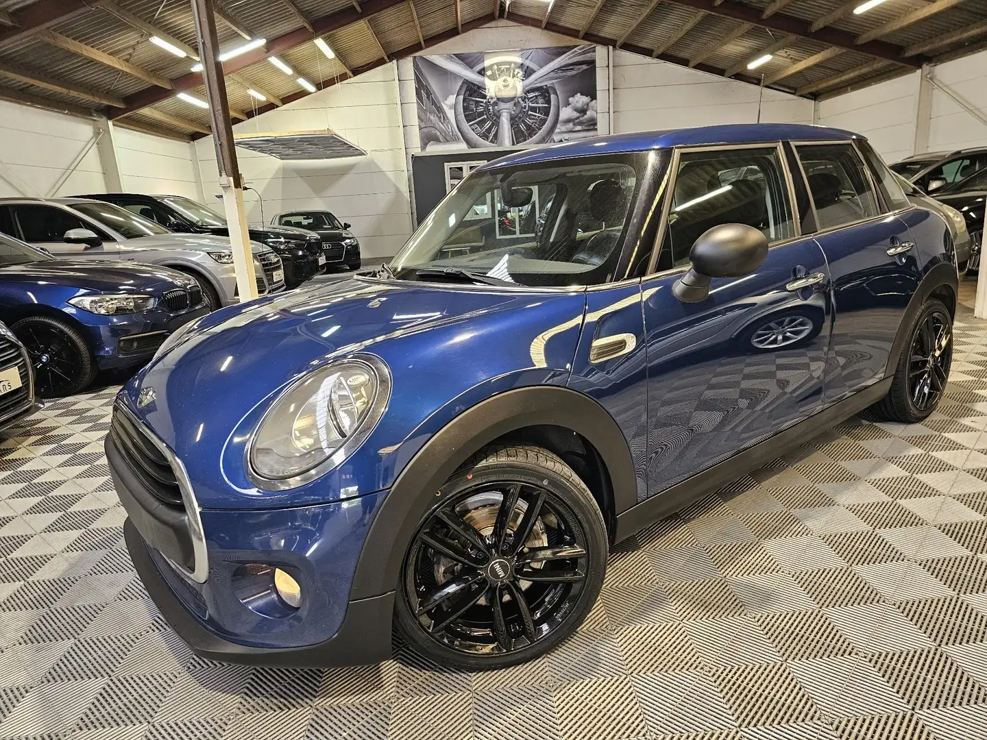 MINI Cooper D 1.5 Bleu - 1