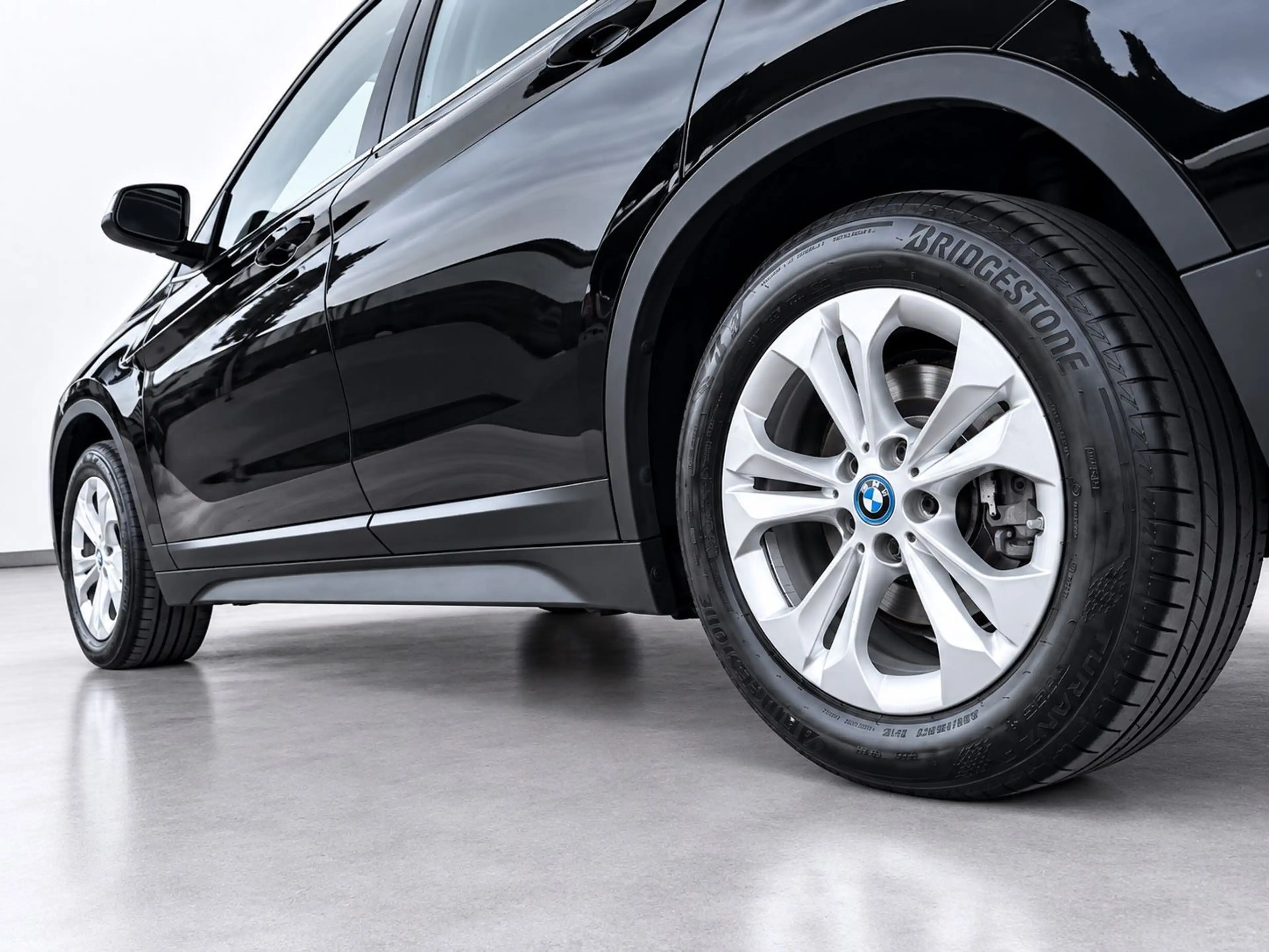 BMW X1 xDrive 25 e Advantage NAVI+SITZHEIZUNG+PDC — photo 7