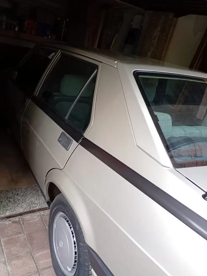 Alfa Romeo 75 1.8 carburatori, foto 3