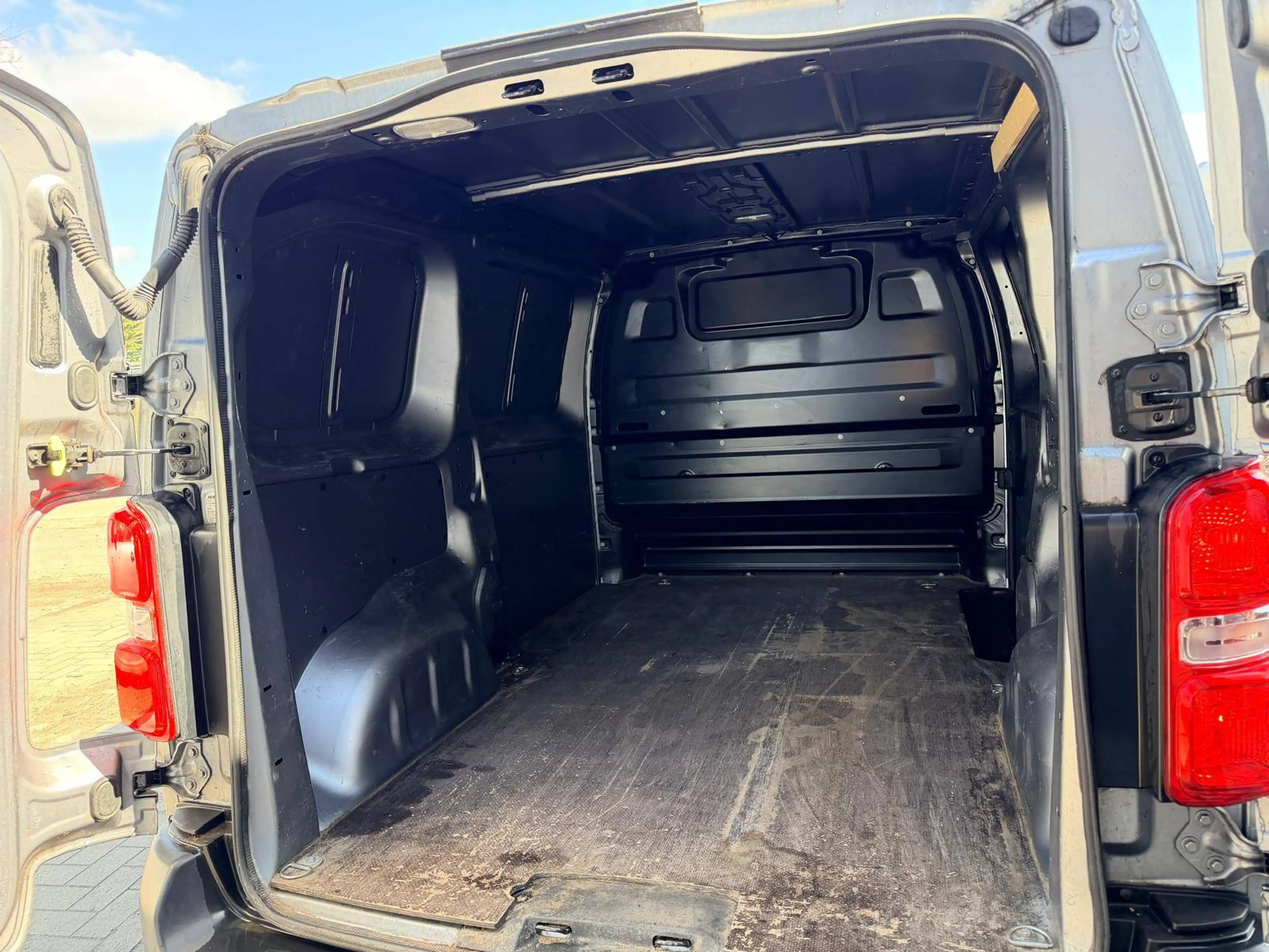 Peugeot Expert 2.0 Hdi *L2*Trekhaak*DAB*3Zit*144PK* — photo 14