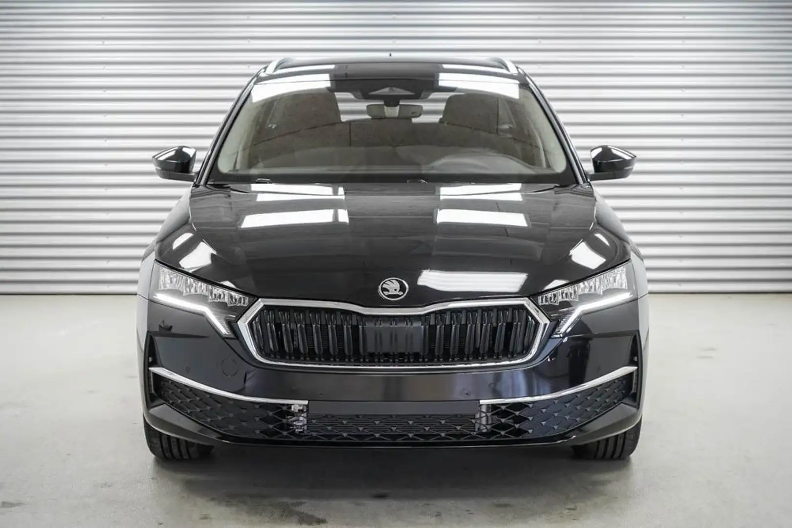 Skoda Octavia Combi Kombi 1,5 TSI mHEV DSG Selection - LAGER ... Schwarz - 2