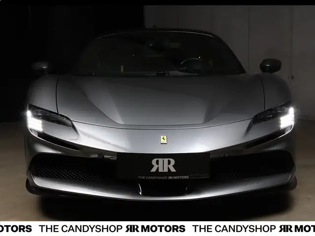 Ferrari SF90 Stradale *Carbon*Lift*Daytona Racing Sitze* Ansicht 10