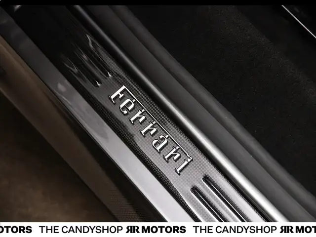 Ferrari SF90 Stradale *Carbon*Lift*Daytona Racing Sitze* Ansicht 31