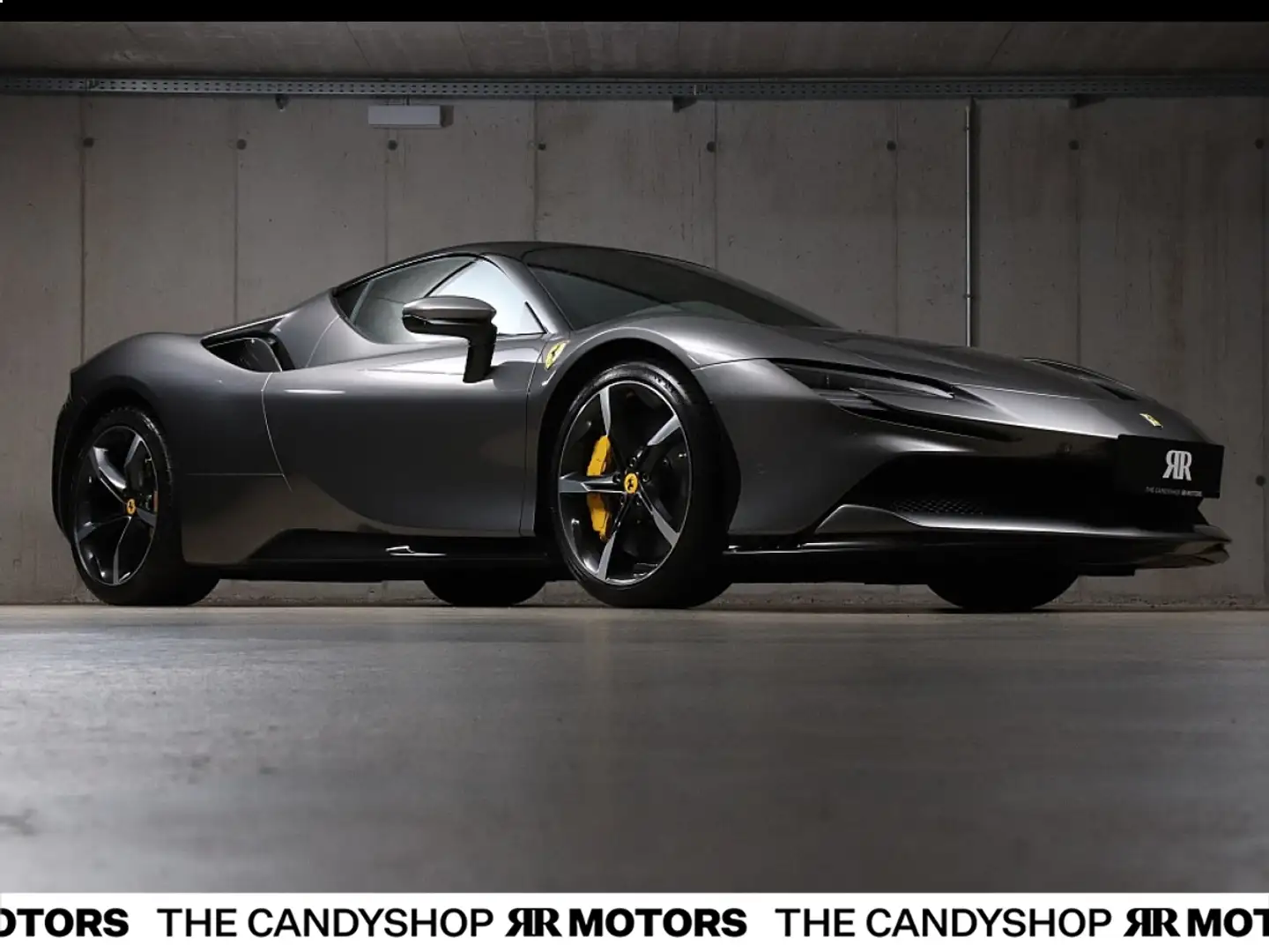 Ferrari SF90 Stradale *Carbon*Lift*Daytona Racing Sitze* Grau - 2