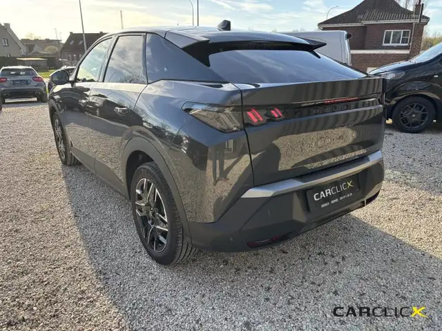 Peugeot 3008 view 3