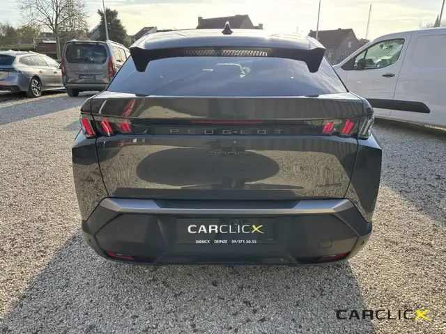 Peugeot 3008 view 4