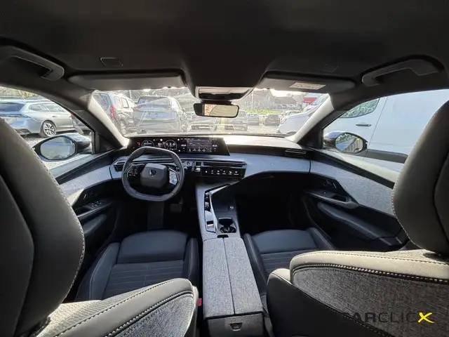 Peugeot 3008 view 12