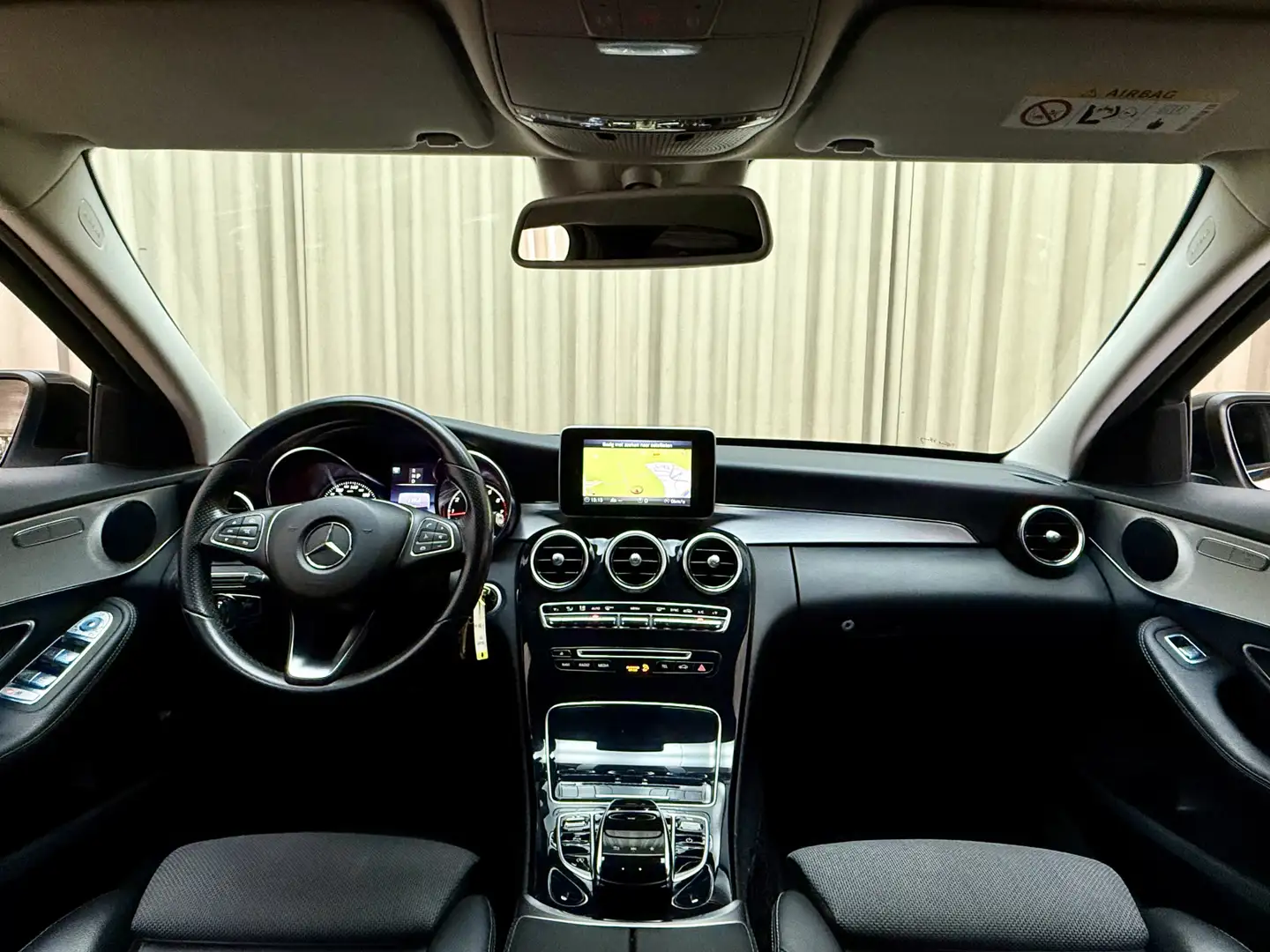 Mercedes-Benz C 250 Premium Plus *211PK* 19'' AMG LMV / Stoelverwarmin Wit - 2