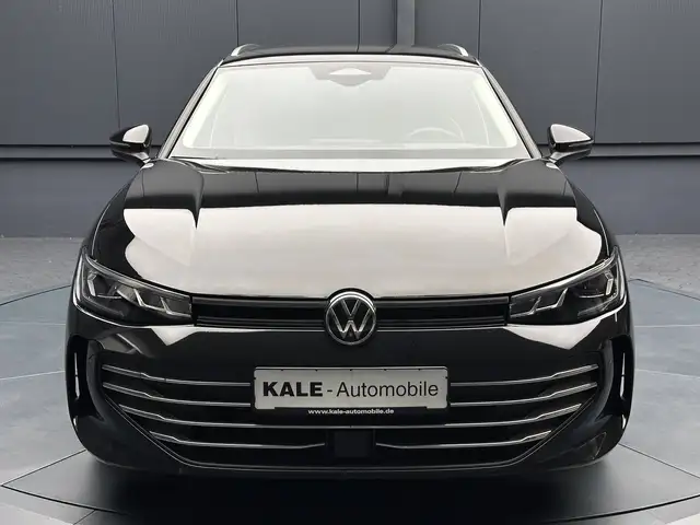 Volkswagen Passat view 8