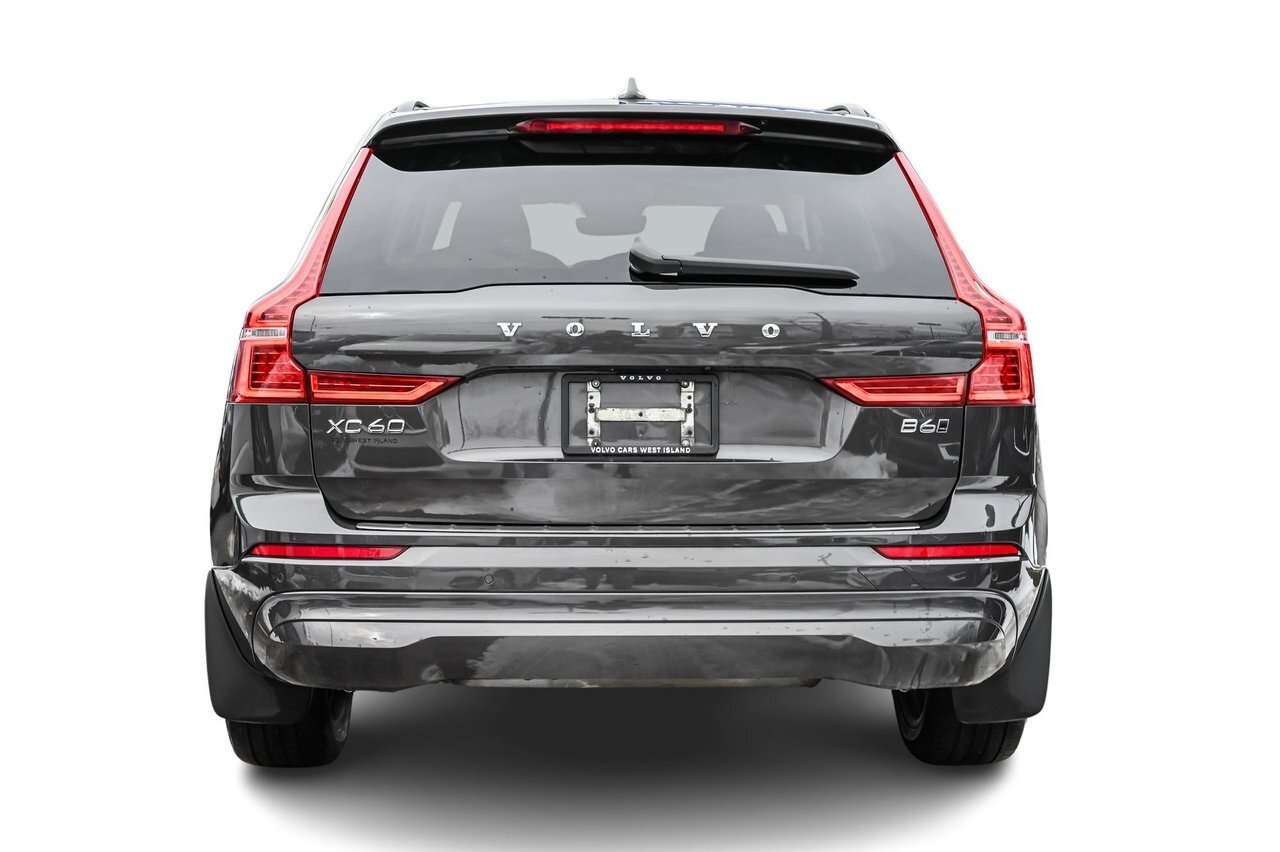 2022 Volvo XC60 B6 AWD Momentum Climate / 20s / Climat / 20s alt 5