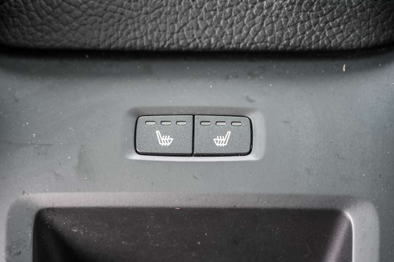2022 Volvo XC60 B6 AWD Momentum Climate / 20s / Climat / 20s thumb 22