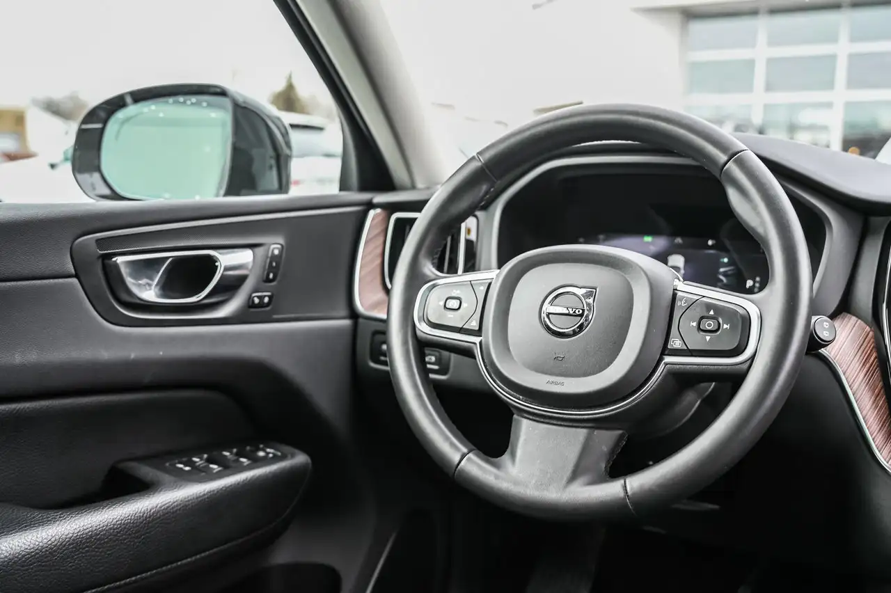 Volvo XC60 снимка Volvo XC60