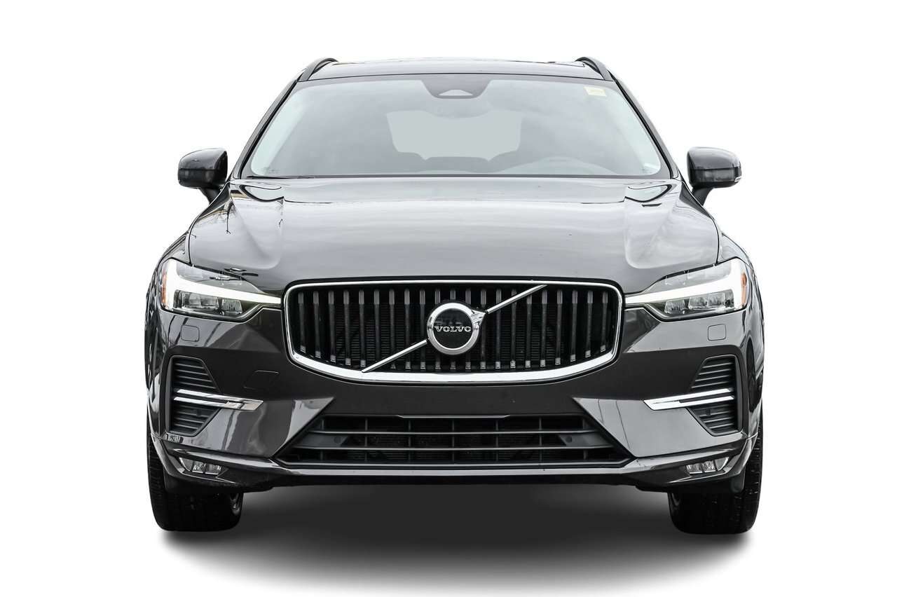 2022 Volvo XC60 B6 AWD Momentum Climate / 20s / Climat / 20s alt 2