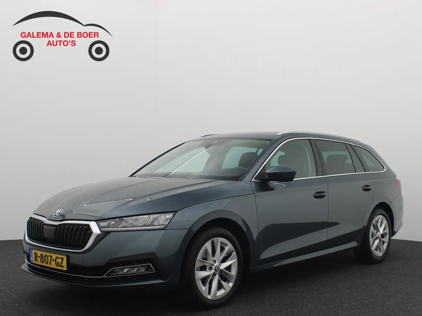 Skoda Octavia Combi 1.5 e-TSI 150PK Business Edition Plus AUTOMA Grijs - 1