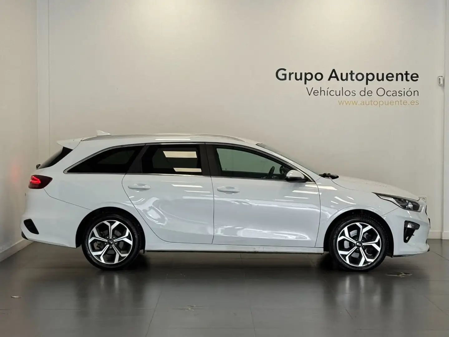 Kia TECH Bianco - 2