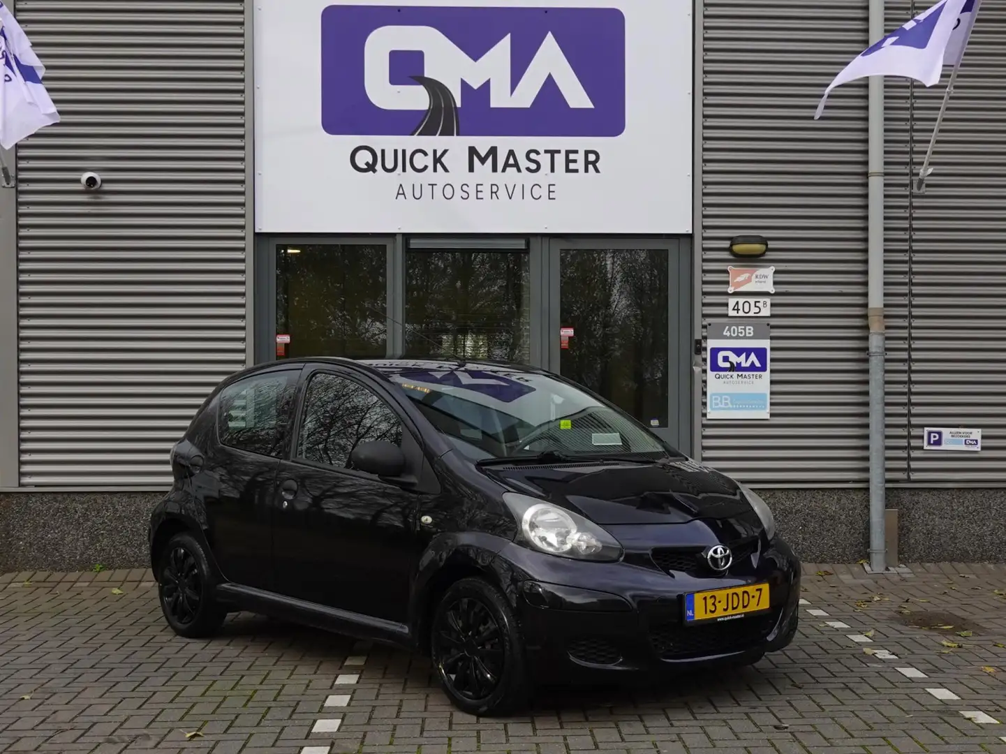 Toyota Aygo 1.0-12V Access Noir - 2