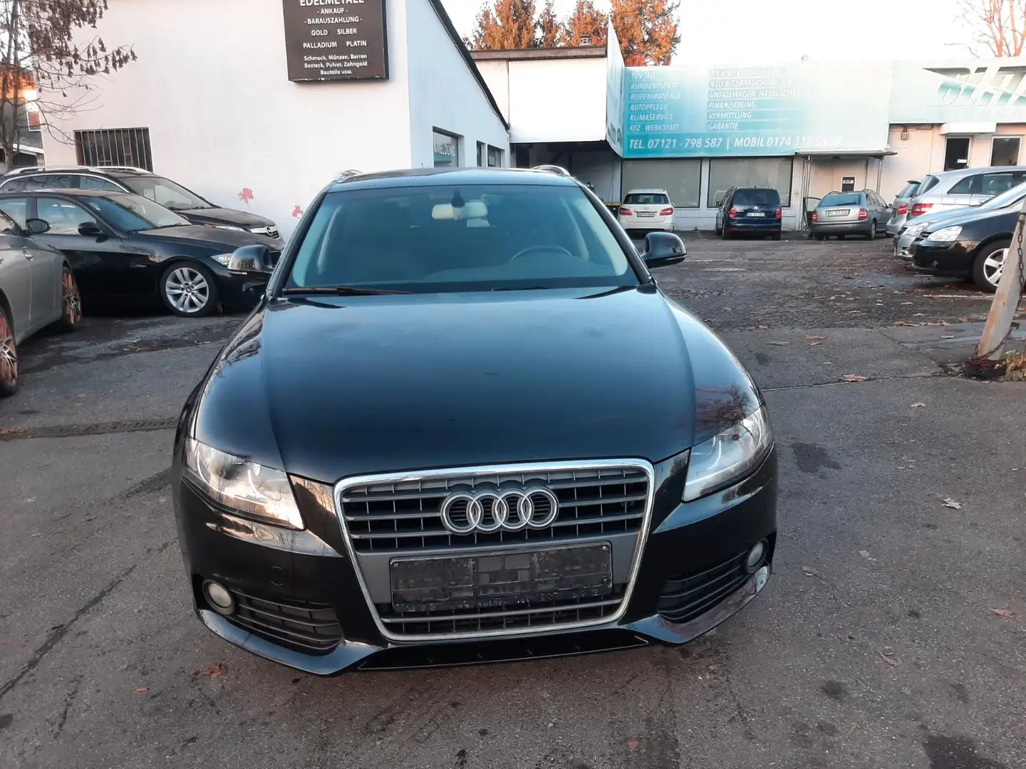 Audi A4 1.8 TFSI 88kW Ambiente Avant/1.Hand/SHZ / PDC Schwarz - 2