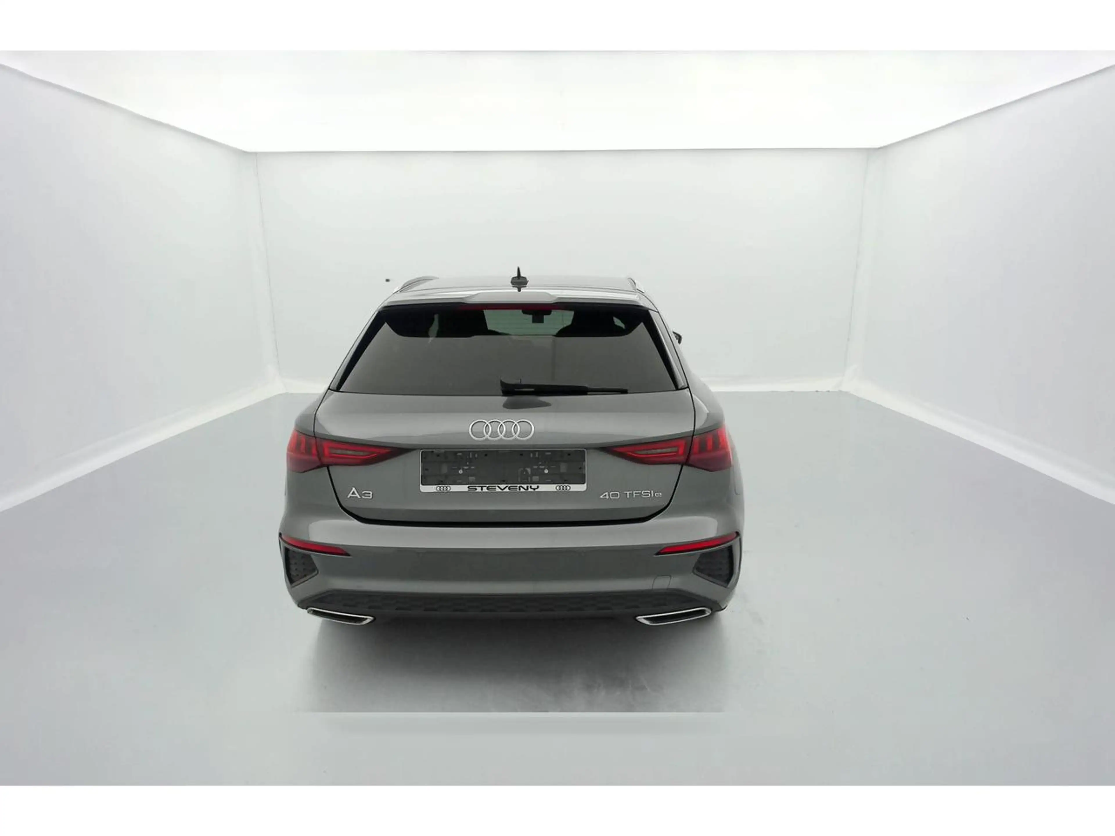 Audi A3 40 TFSIe S line S tronic (150 kW) — photo 7