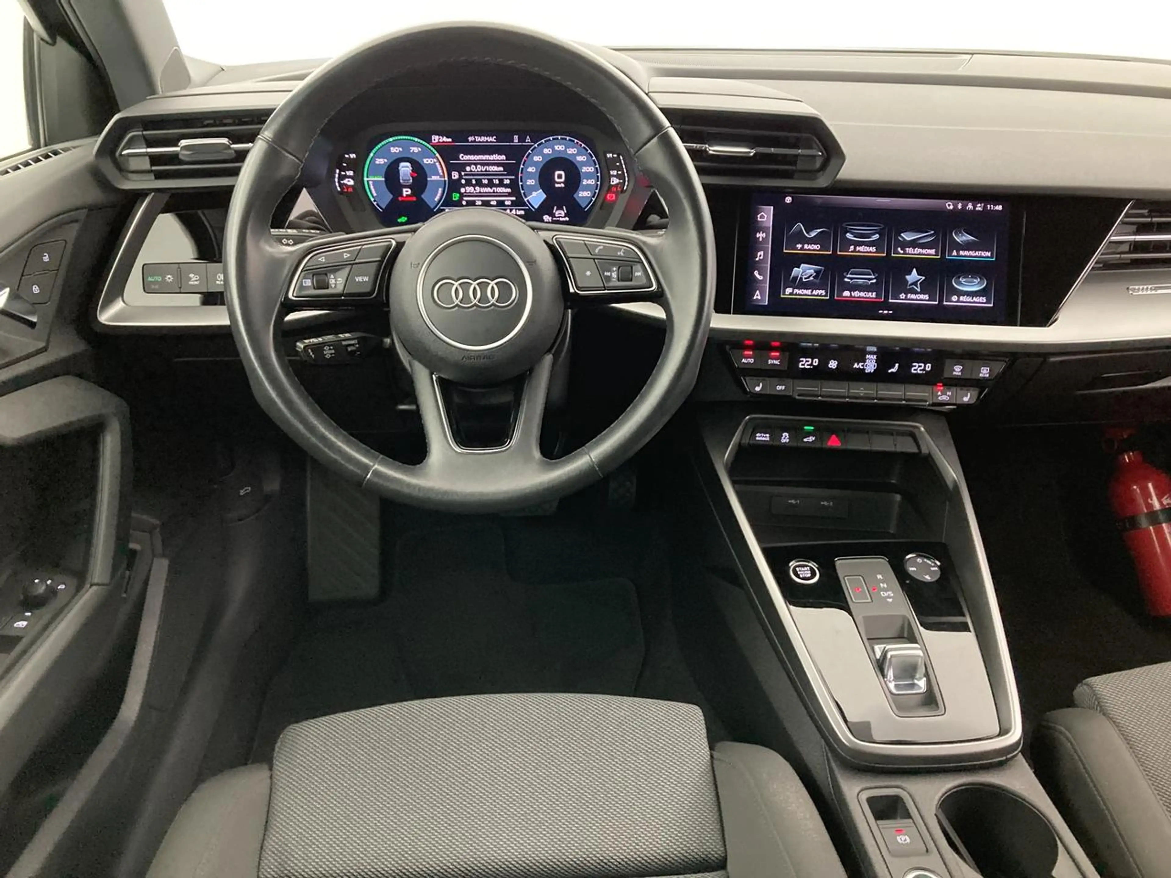 Audi A3 40 TFSIe S line S tronic (150 kW) — photo 10