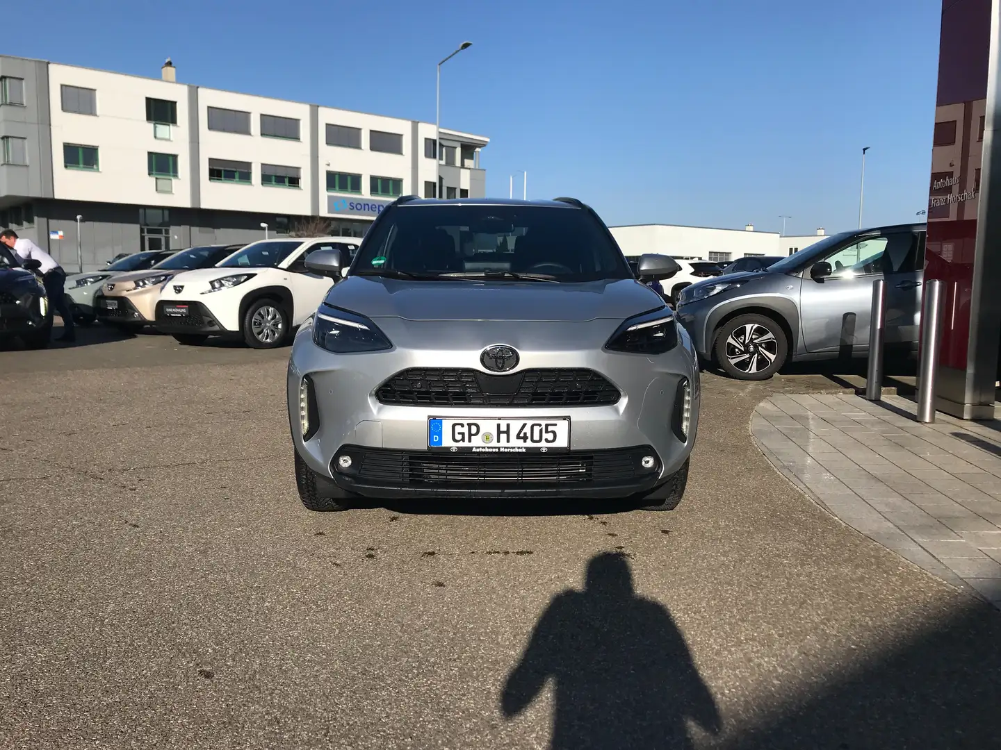 Toyota Yaris Cross Hybrid Team Deutschland Plateado - 2