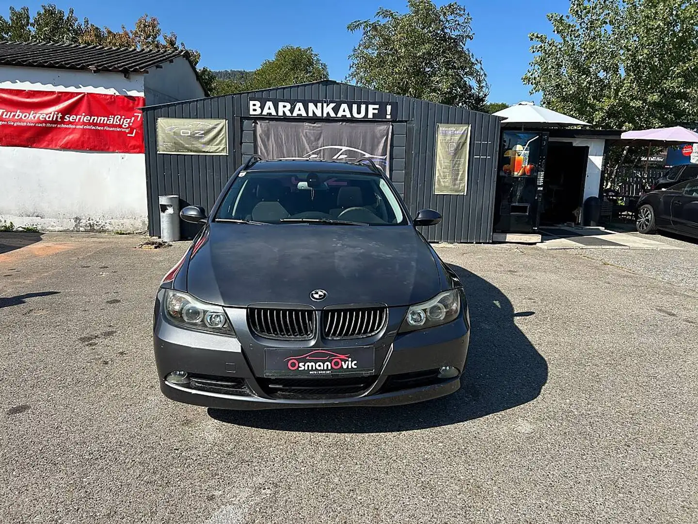 BMW 318 318d Touring Grau - 2