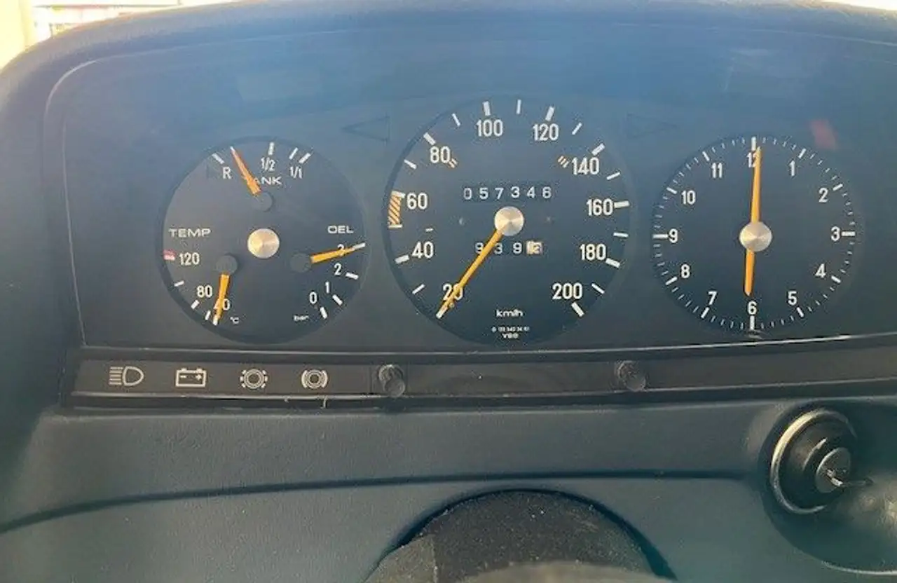 Mercedes-Benz 230 "IM AUFTRAG", foto 11