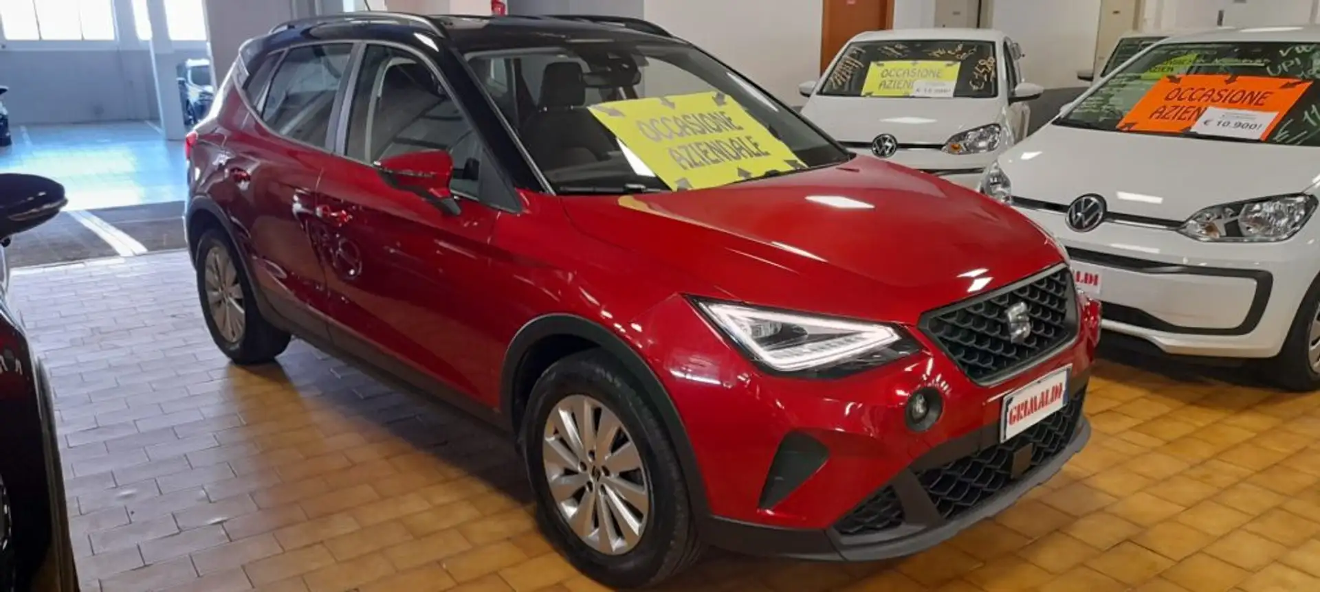 SEAT Arona 1.0 TGI Style FULL LED Grigio - 2