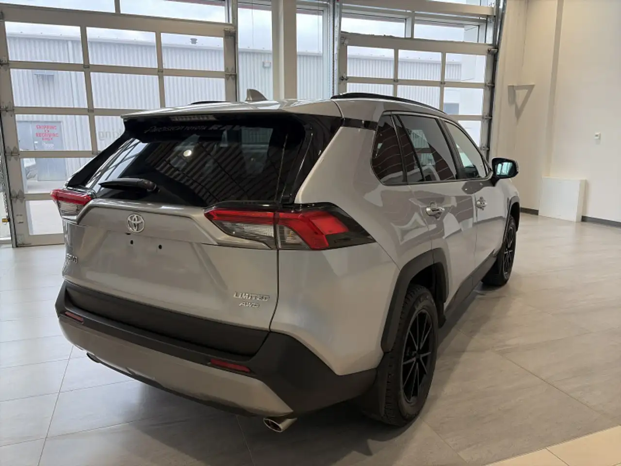 Toyota RAV 4 снимка Toyota RAV 4