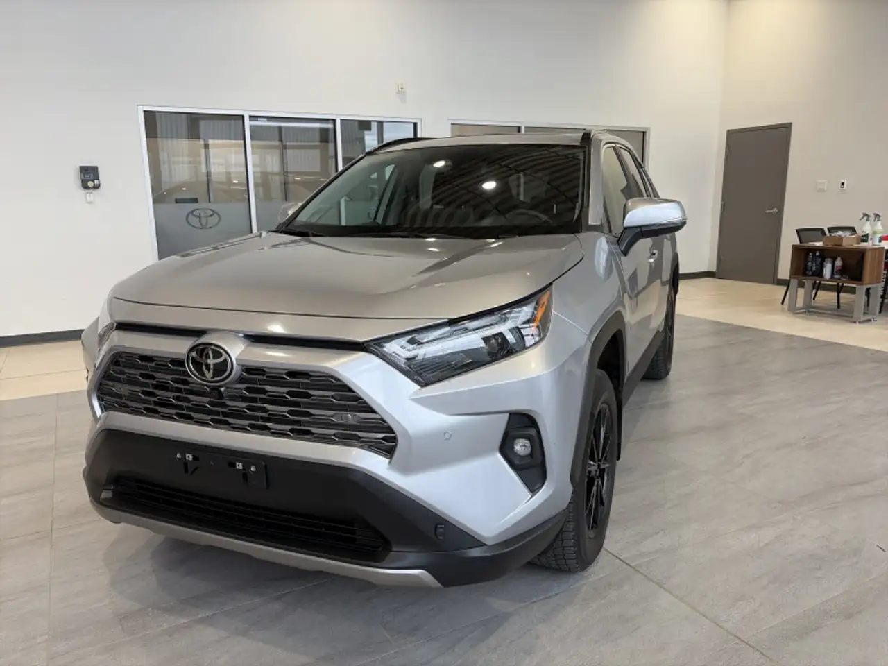 Toyota RAV 4 снимка Toyota RAV 4
