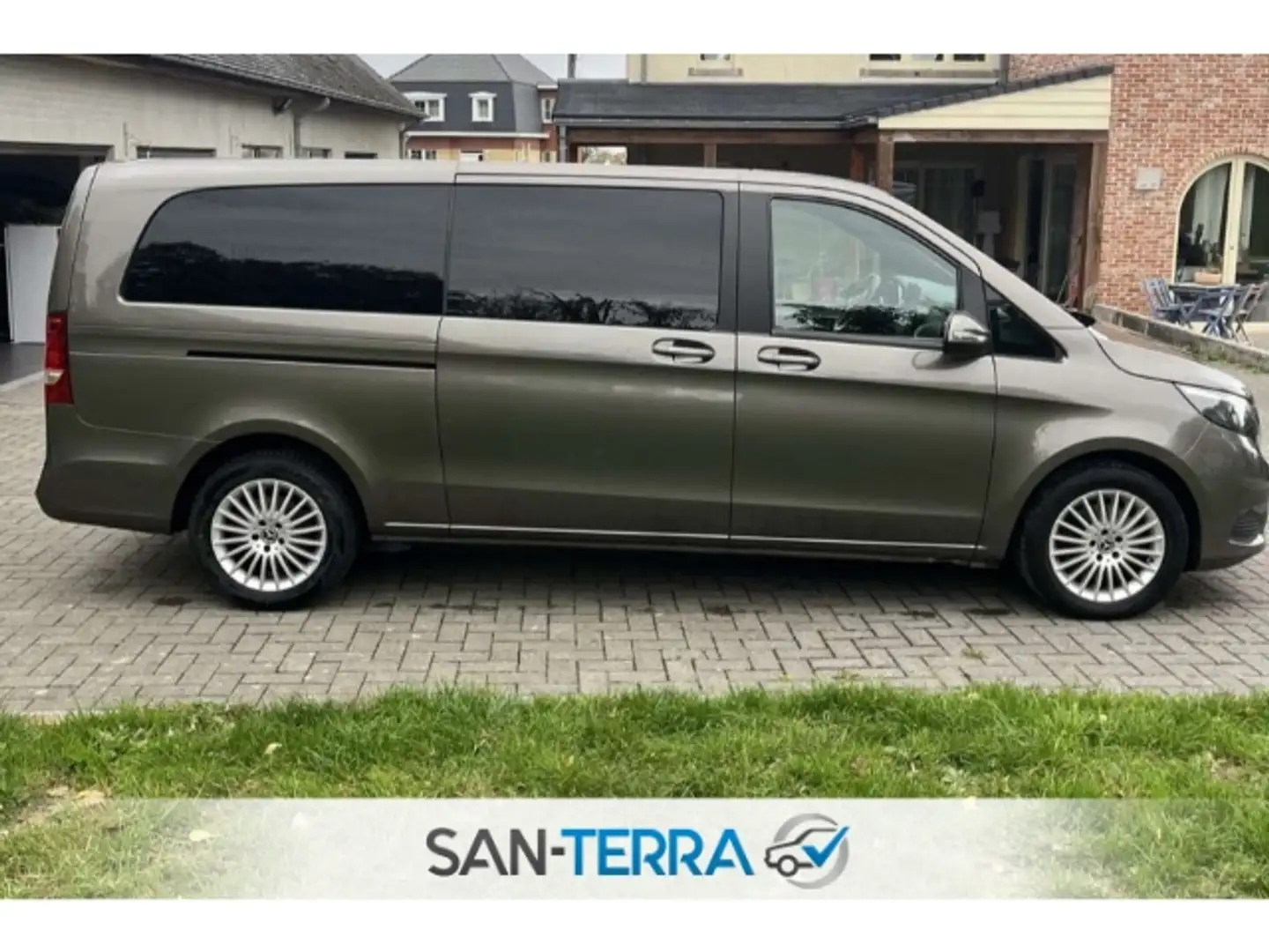 Mercedes-Benz V 250 d EXTRALANG LEDER*360-KAMERA*KLIMA*NAVI*EL.SCHIEBE Grau - 2