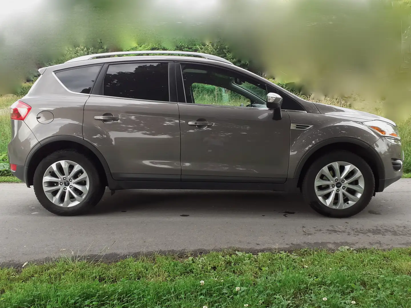Ford Kuga Kuga Diesel S 2.0 TDCi 4x4 Plus Editionsmodell Braun - 2