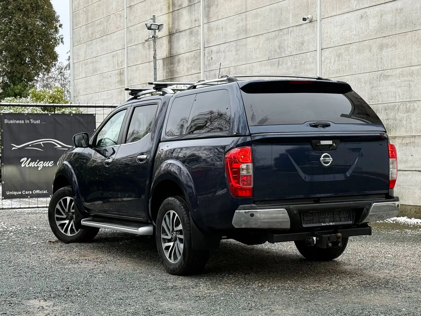 Nissan Navara Navara DC 4x4 Autm. EU6 Hardtop Full Xenon Dak Bleu - 2