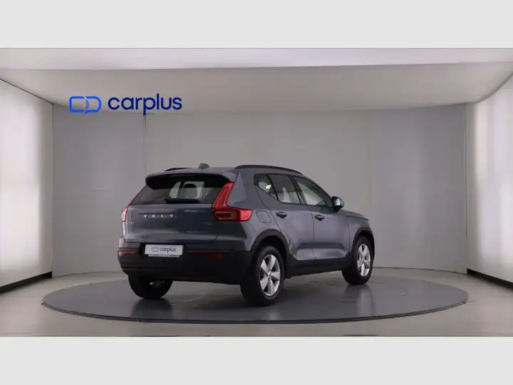 Volvo XC40 T2 Essential Manual 2022, foto 5