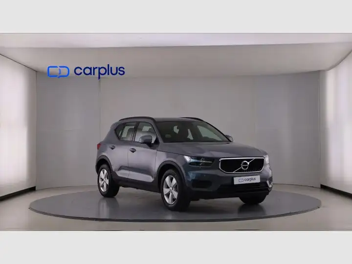 Volvo XC40 T2 Essential Manual 2022