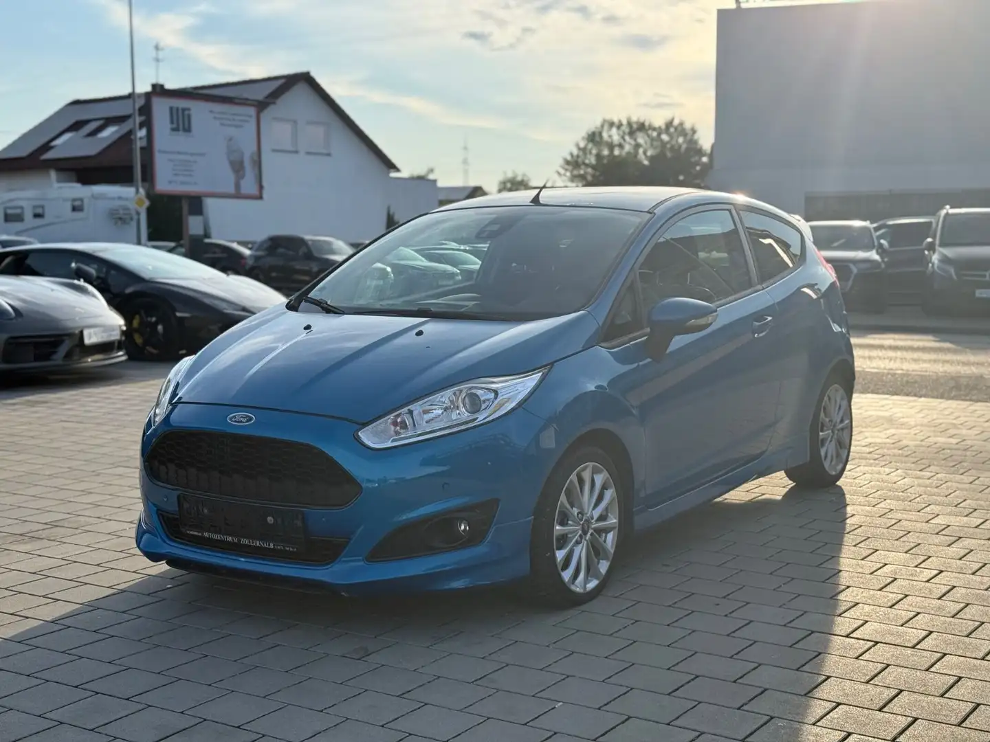 Ford Fiesta 1.6 TDCi Sport *KEYLESS*SYNC*TOP AUSSTATT Bleu - 2