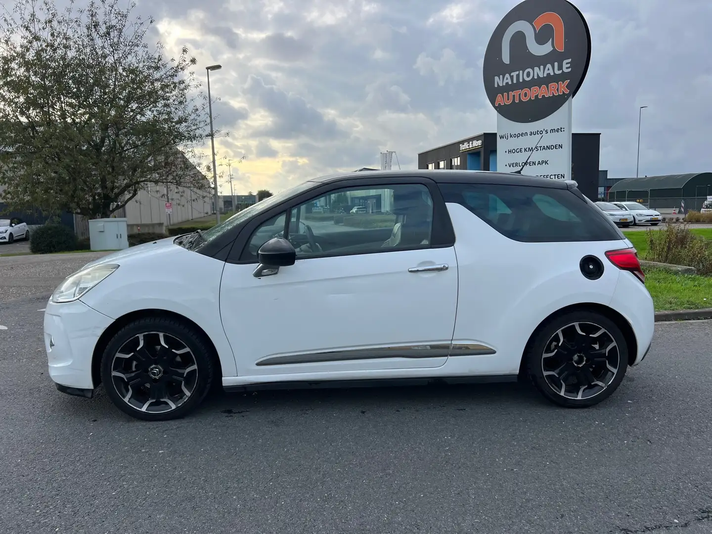 Citroen DS3 2012 * 1.6 e-HDi So Chic * EXPORT ONLY !!! EXPORT Alb - 2