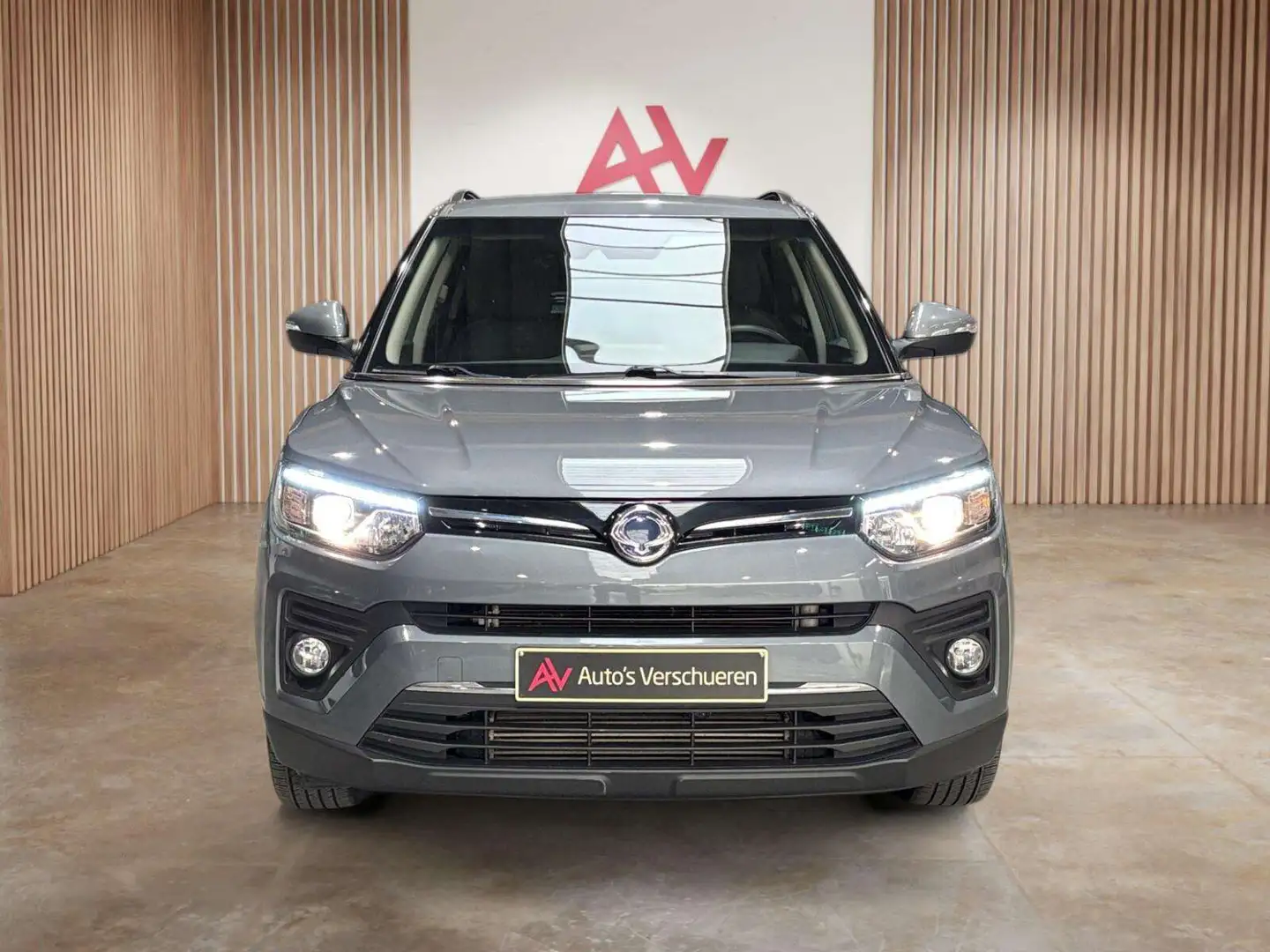 SsangYong Tivoli 1.5 T-GDI Aut. ** Navi/Carplay Camera Zetel... Gris - 2
