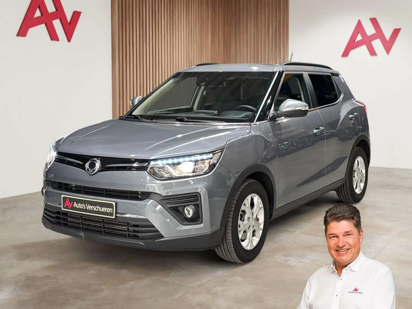 SsangYong Tivoli 1.5 T-GDI Aut. ** Navi/Carplay Camera Zetel... Gris - 1
