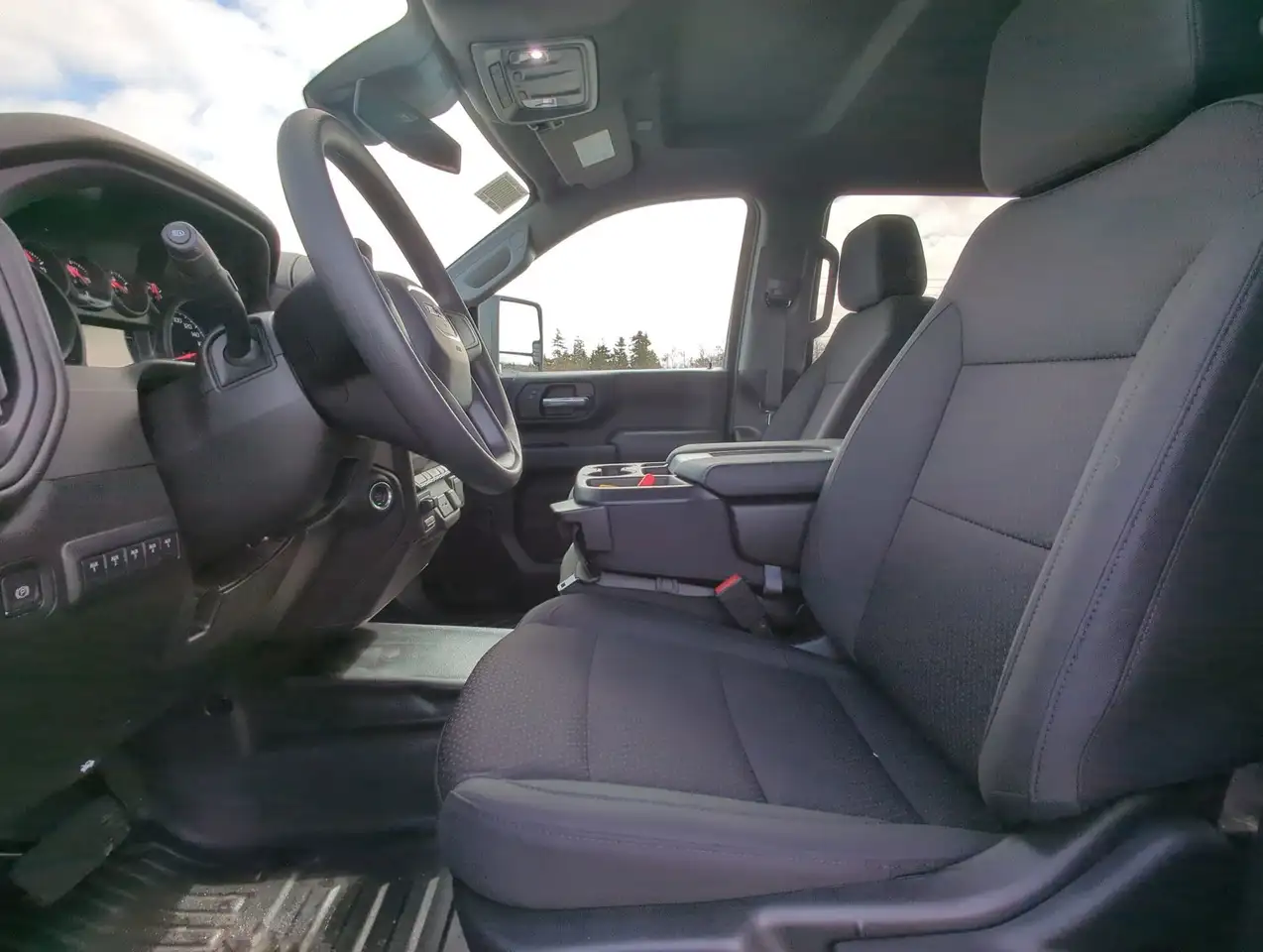 GMC Sierra 2500HD снимка GMC Sierra 2500HD