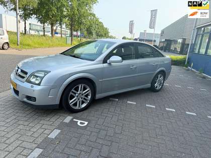 Opel Vectra GTS 2.2-16V Elegance ((( mooi nette auto )))