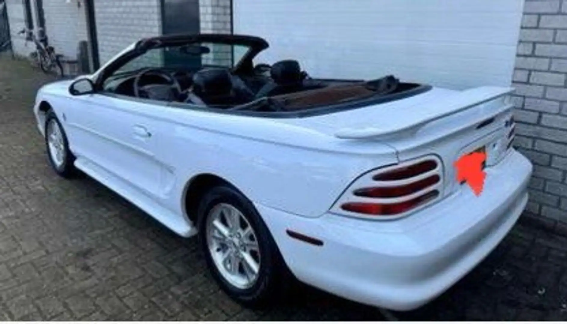 Ford Mustang cabrio 3.8 V6 blanco keuring met roos formulier - 2