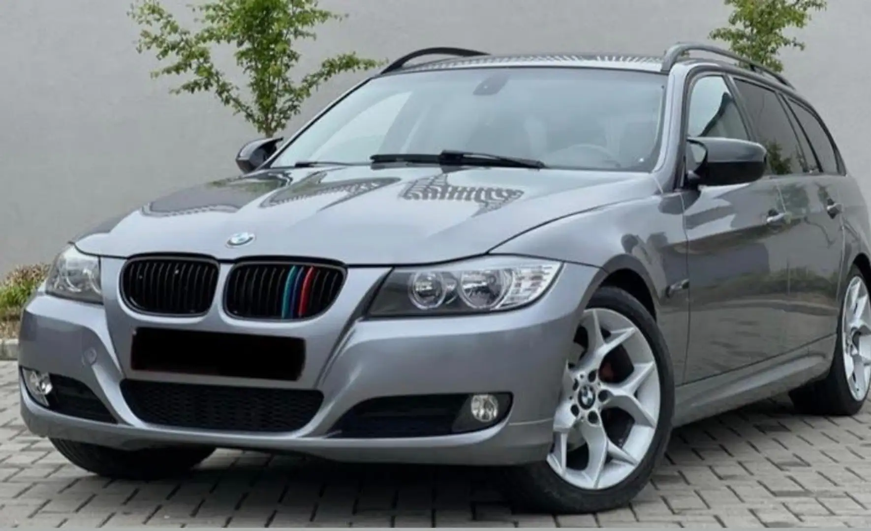 BMW 318 Touring 318d 143 ch Edition Luxe Gris - 1