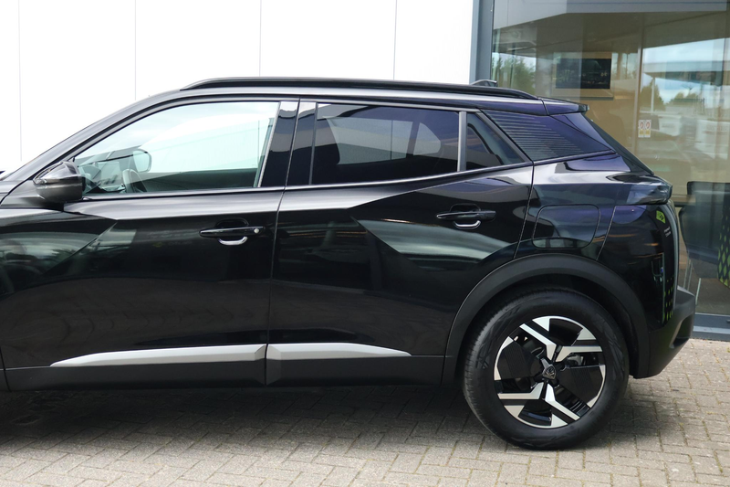 Peugeot e-2008 EV GT 54 kWh / Camera / DAB — photo 8
