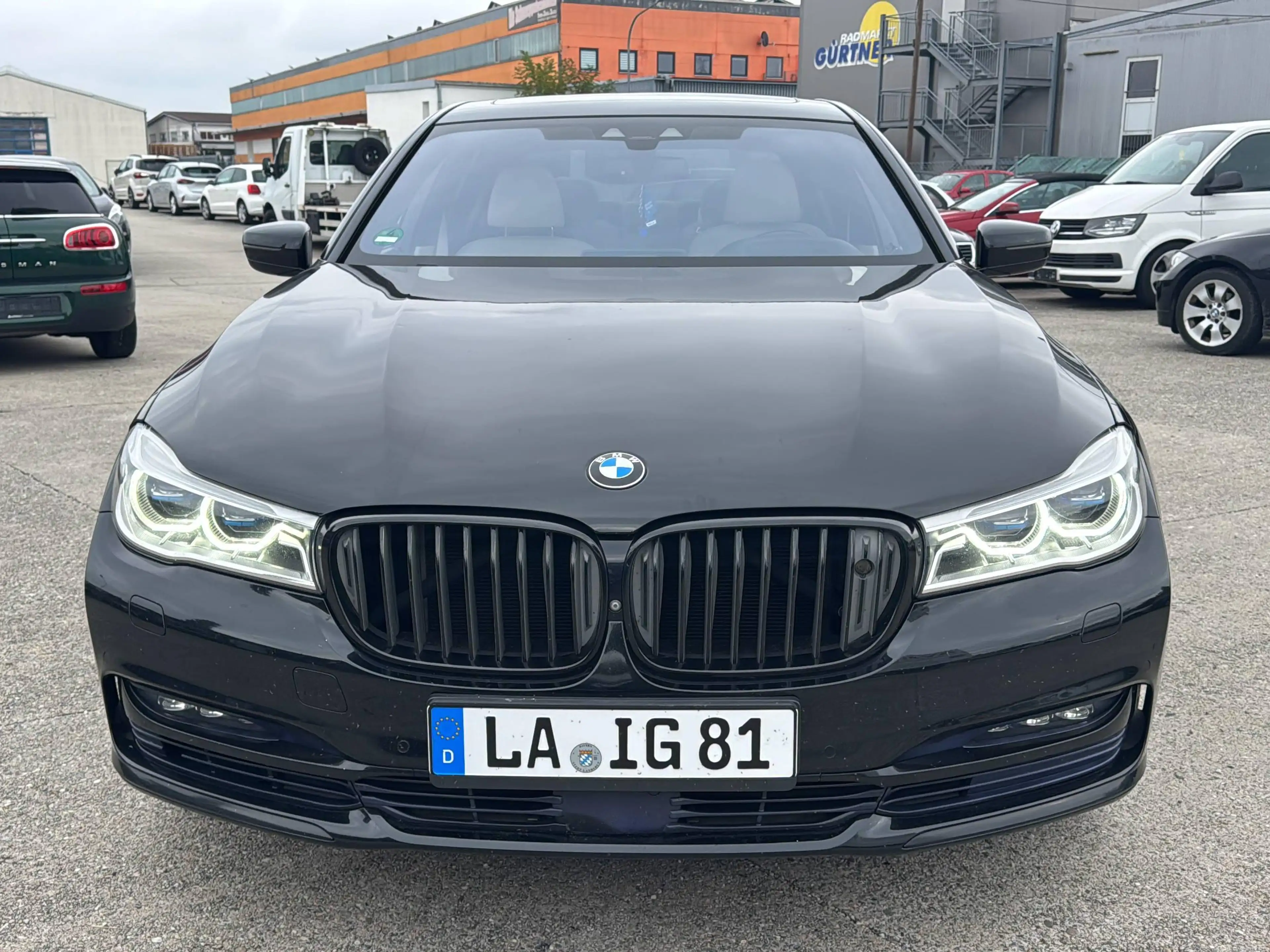 BMW 750 750 L i xDrive — photo 8
